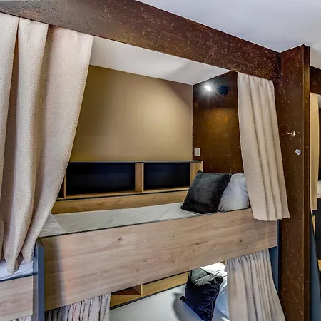 ホステル Garden In Town ポルト