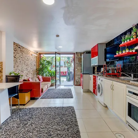 Garden In Town Oporto