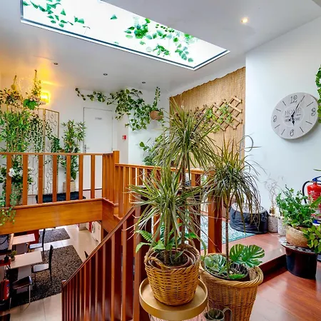 Hostal Garden In Town Oporto