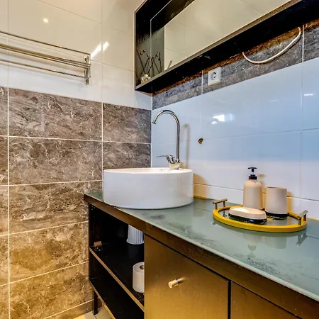 Garden In Town بورتو