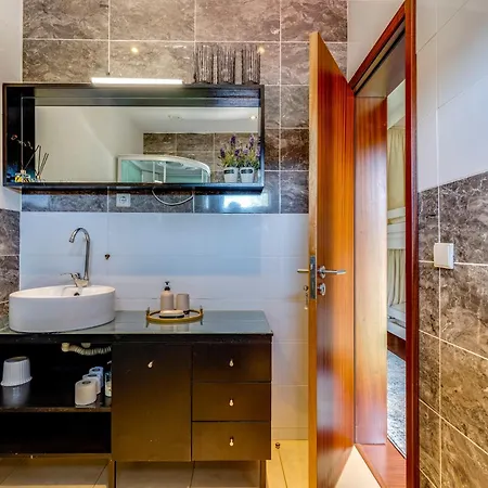 ホステル Garden In Town ポルト