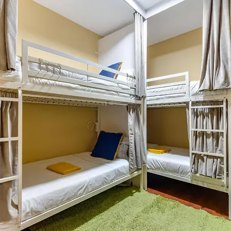 Hostal Garden In Town *