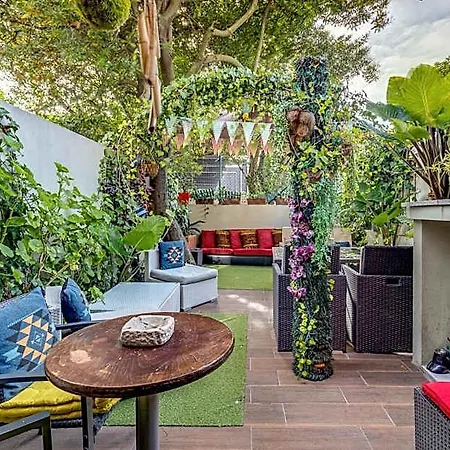 Garden In Town אכסניה *