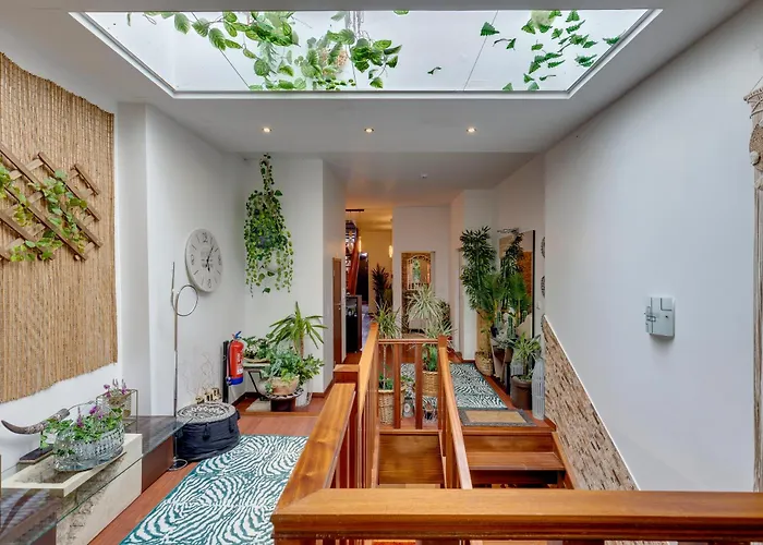 Hostal Garden In Town