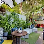 Garden In Town Albergue
