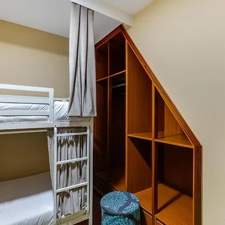 Vandrarhem Garden In Town