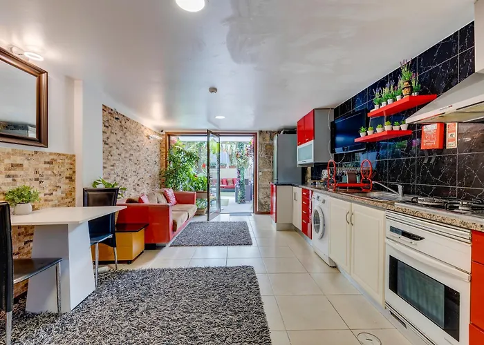 Garden In Town Oporto